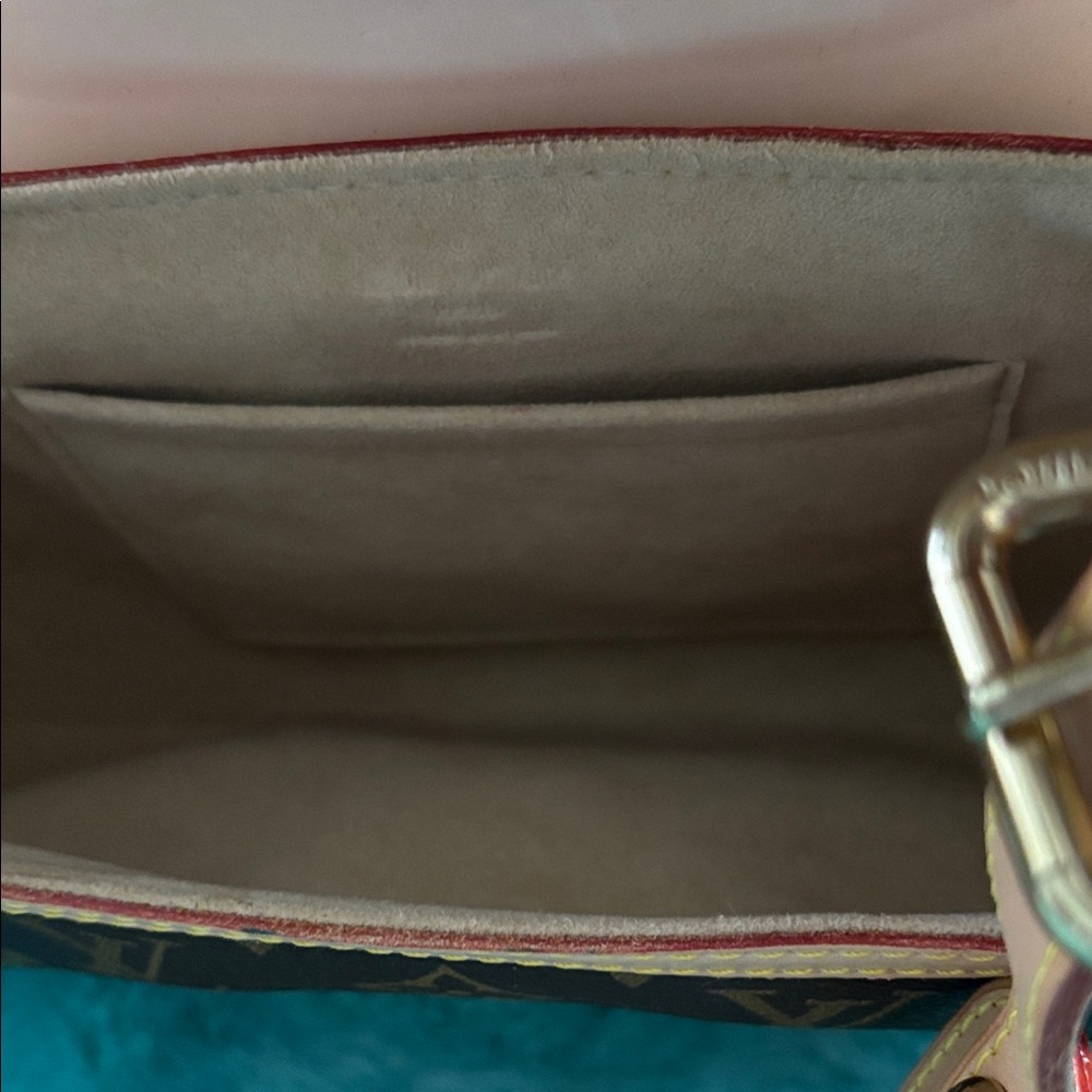 LOUIS VUITTON MONOGRAM LIMITED EDITION Leonor ruffle bag Excellent condition - Picture 12 of 15